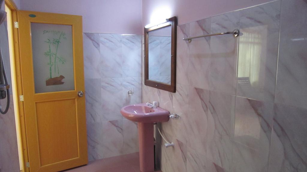Hotel Gayan's Udawalawe Ruang foto