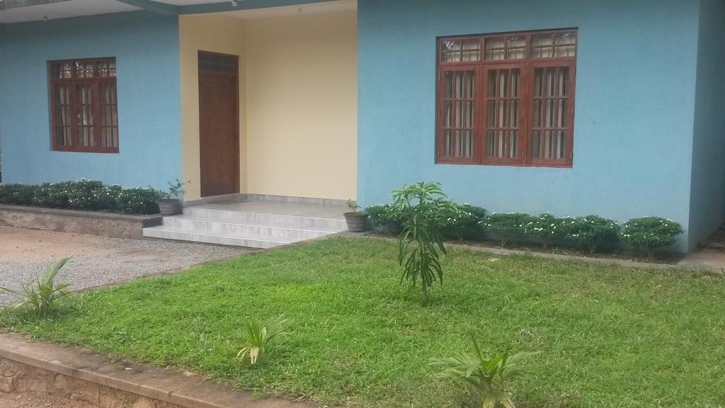 Hotel Gayan's Udawalawe Bagian luar foto