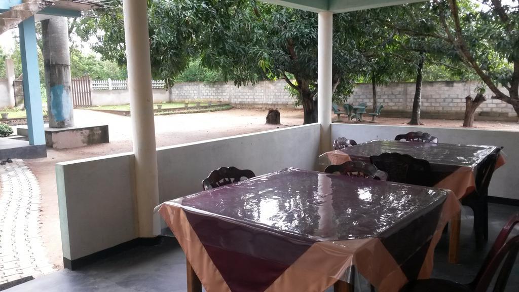 Hotel Gayan's Udawalawe Bagian luar foto