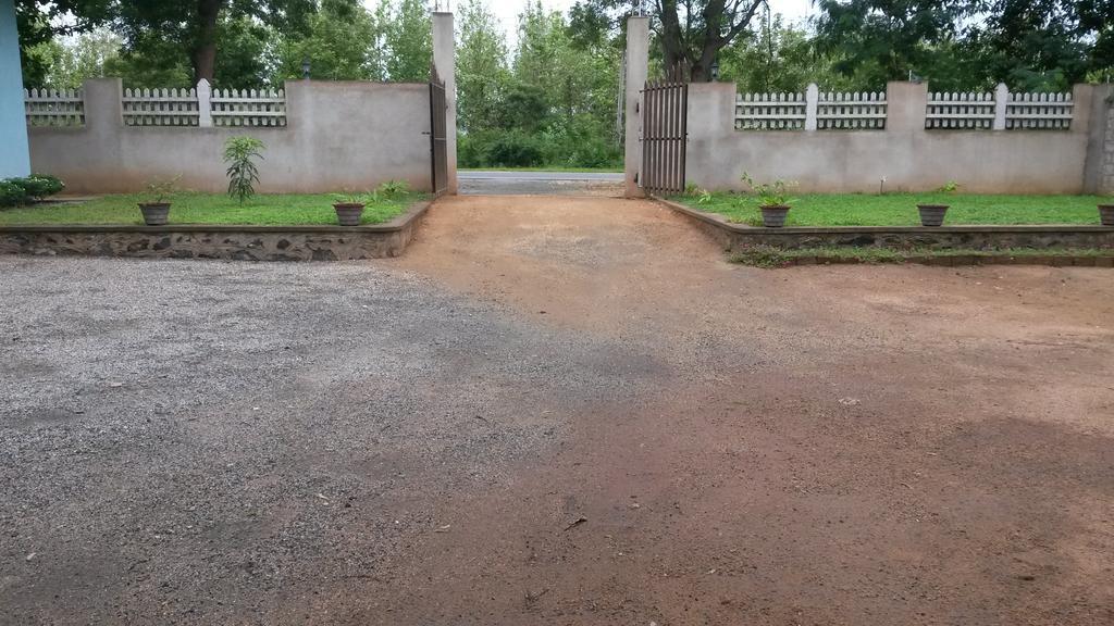 Hotel Gayan's Udawalawe Bagian luar foto