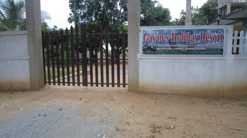 Hotel Gayan's Udawalawe Bagian luar foto